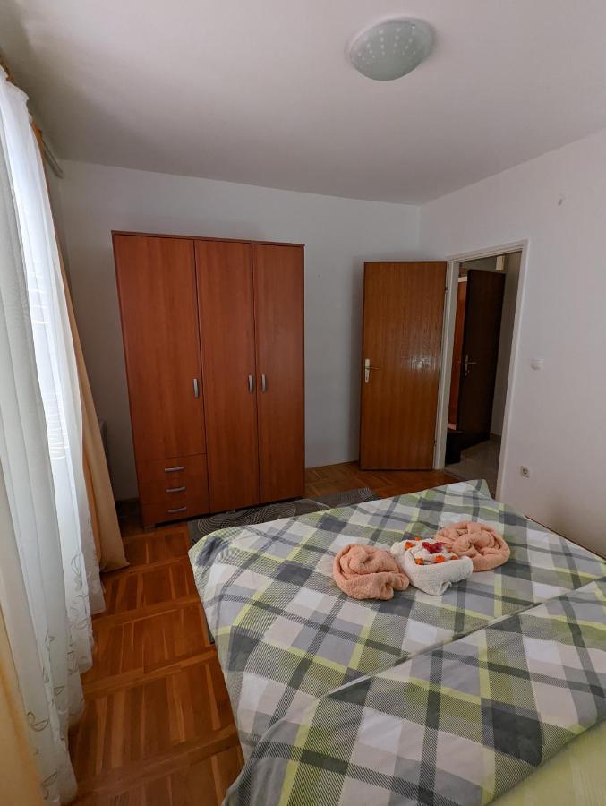 Apartment Bracic Водице Екстериор снимка