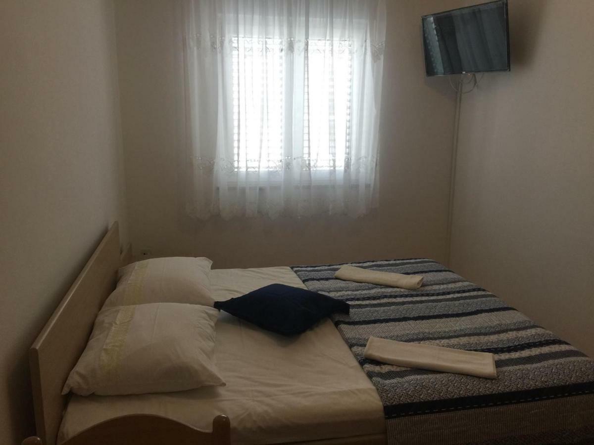 Apartment Bracic Водице Екстериор снимка